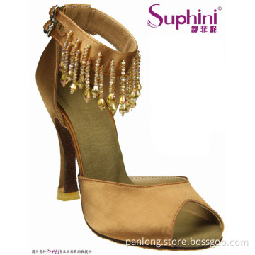 2015 Leather Shoes Women With Pending Diamond